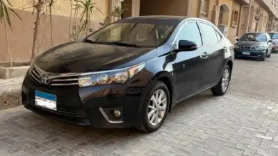 تويوتا كورولا 2014 في مصر: سعرها يصل إلى 600 ألف جنيه مع مواصفات متكاملة