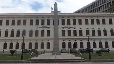 أزمة لائحة 2023 بهندسة القاهرة: 14 طالبًا يطالبون بالبقاء على النظام القديم وعميد الكلية يرفض