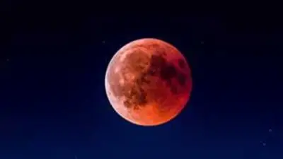 القمر الدموي: أول خسوف كلي في 2026 ولن يتكرر قبل 2029.. تفاصيل الظاهرة وتأثيرها على الأرض