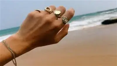 عيار 21 يهيمن مجددًا.. مفاجآت صادمة في أول تحديث لأسعار الذهب بالصاغة اليوم الثلاثاء 24 فبراير 2026