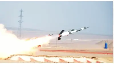 إيران تطلق 220 صاروخاً على إسرائيل وتستهدف 14 قاعدة أمريكية في المنطقة