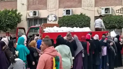 محافظة الإسكندرية تطلق قافلة خيرية لتوزيع 5000 عبوة غذائية استعدادًا لرمضان