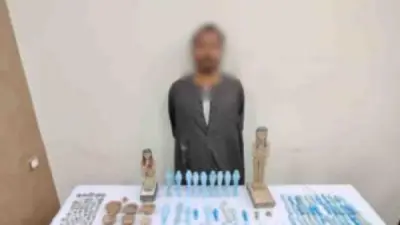 ضبط 509 قطعة أثرية في أسيوط: عامل يحاول الاتجار بكنوز جبلية فرعونية ويونانية ورومانية