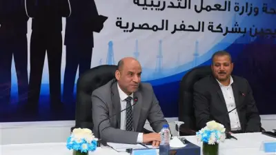 وزير العمل يسلم شهادات تدريب مجاني لـ82 شابًا في مركز الحفر المصرية