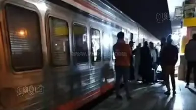 عطل فني مفاجئ يوقف القطار 976 داخل محطة المنيا ويتسبب في انقطاع الكهرباء عن الركاب