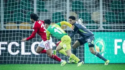 الأهلي يواجه الإسماعيلي اليوم في الدوري المصري الممتاز: الموعد والقناة الناقلة