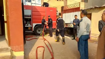 إخلاء فوري لمدرسة ثانوية بكفر صقر بعد اندلاع حريق مجاور دون إصابات