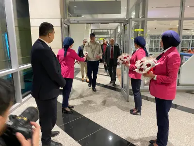 بعثة النادي الأهلي تصل القاهرة استعدادًا لمواجهة الجيش الملكي في دوري الأبطال