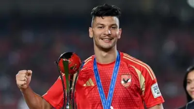 تطورات جديدة في النادي الأهلي: حسم عقوبة إمام عاشور ومفاوضات تجديد شوبير