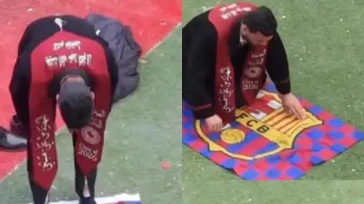 شاب عراقي يثير جدلاً بصنع سجادة صلاة من علم برشلونة خلال مباراة الدوري الإسباني