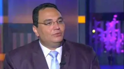 وليد هندي يحذر: الطلاق العاطفي يهدد الأسر والذكاء الاصطناعي طرف ثالث في العلاقات