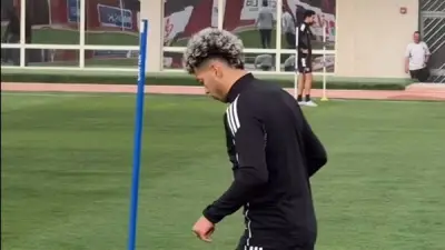 عودة إمام عاشور لتدريبات الأهلي الجماعية بعد انتهاء عقوبة الإيقاف والغرامة المالية