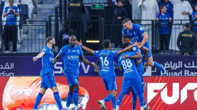 الهلال يهزم الاتفاق بثنائية ويحافظ على صدارة دوري روشن السعودي