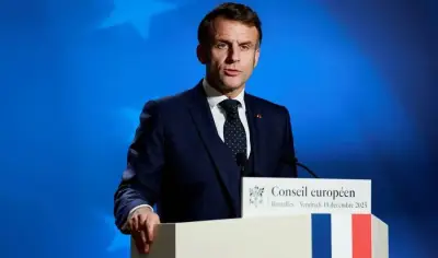 ماكرون يؤكد ضرورة ضرب أذرع الظل الروسية عبر عقوبات أشد