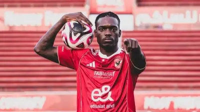 كامويش يرفض التنازل عن مستحقاته المالية.. ومصيره في الأهلي يتحدد بنهاية الموسم