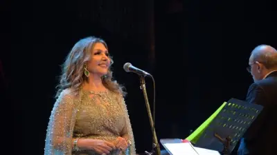 نادية مصطفى تخطف قلوب الجمهور في حفل عيد الحب بأوبرا الإسكندرية