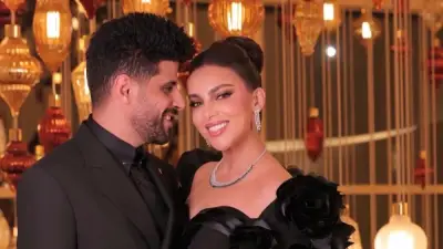 حمدي الميرغني يغمر زوجته إسراء عبدالفتاح بعبارات حب رقيقة بمناسبة عيد الحب