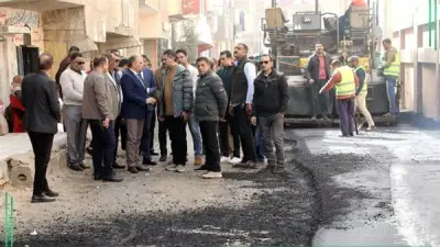 محافظ الشرقية يتفقد أعمال رصف الشوارع الداخلية بمدينة القنايات لتحسين البنية التحتية