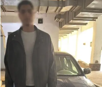 ضبط قائد سيارة بعد تحميل مواسير بارزة تعرض حياة المواطنين للخطر