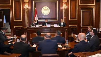 ياسر جلال يحذر من فوضى التصوير في المناسبات ويطالب بتنظيم ممارسة الصحفيين