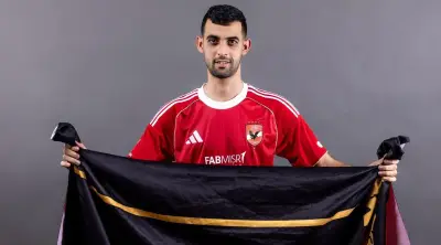 يوسف بلعمري: سعيد بالتأهل في صدارة المجموعة وأشكر جماهير الأهلي