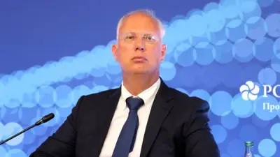 دميترييف يتهم مؤسسة بيل جيتس بالسيطرة الخبيثة على اللقاحات ويدعو للتحقيق