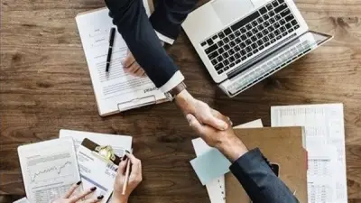 تفسير رؤية دخول البنك في المنام ودلالاته المالية والنفسية