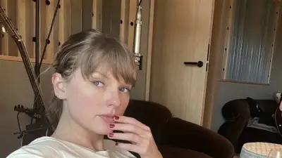 تايلور سويفت تروي قصص ملائكة الجليد في فيديو أولمبي مؤثر