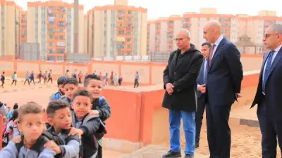 جولة مفاجئة لوزير التعليم في مدارس المقطم لمتابعة انتظام الدراسة واستعدادات رمضان