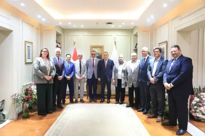 وزير التعليم العالي يبحث تنفيذ إنشاء أول فرع لجامعة روان الأمريكية بمصر