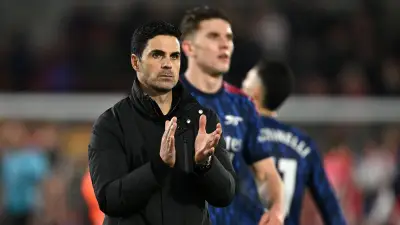 آرسنال يؤيد مدربه أرتيتا بعد حادثة المشجع المزعج ويؤكد على البروتوكول الأمني