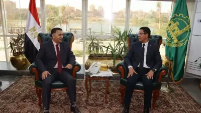 وفد رفيع المستوى من جامعة بنها يزور محافظ القليوبية الجديد لتهنئته بتولي مهام منصبه