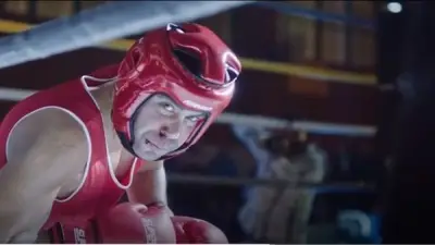 مسلسل الكينج يبدأ عرضه بمفاجآت درامية وتشابهات مع بطل العالم