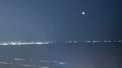 يوسف زيدان يثير الجدل حول شكل الهلال: هذا هلال اليوم الثاني وليس الأول