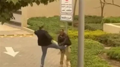 الأمن يلاحق متهماً بالتعدي على حارس أمن داخل كمبوند فاخر بالتجمع الخامس