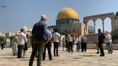 الاحتلال يفرض قيوداً مشددة على وصول المصلين للمسجد الأقصى في أول جمعة رمضان