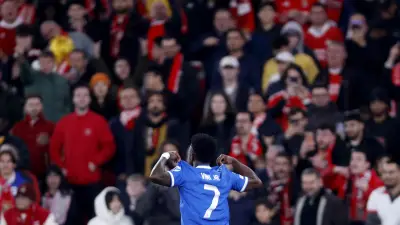 بنفيكا يتحرك بقوة بعد واقعة فينيسيوس: تحديد هوية المتورطين وعقوبات قاسية تلوح