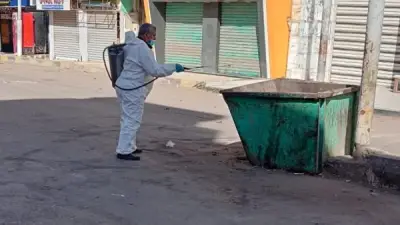 فرق الصحة بدمياط تواصل حملة مكافحة نواقل الأمراض في الأسواق خلال رمضان