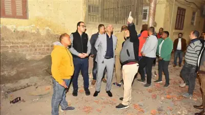 محافظ أسيوط يقود حملة إزالة فورية لأعمال بناء مخالفة بحي غرب المدينة