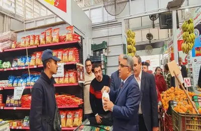 محافظ الدقهلية يفتتح المعرض الدائم للمنتجات الغذائية بأسعار مخفضة في المنصورة