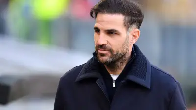 كومو يحقق فوزًا تاريخيًا على يوفنتوس في الدوري الإيطالي ويستفيد من أخطاء بيانكونيري