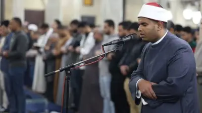 بتوجيهات الإمام الأكبر.. طالب أزهري نابغ يؤم المصلين في الليلة الرابعة من رمضان