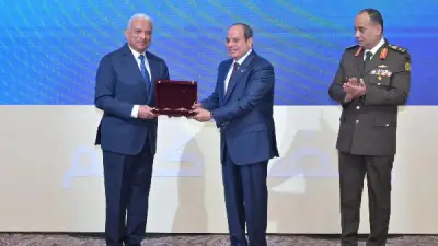 أسامة كبير: القوات المسلحة تحافظ على تقليد تكريم القادة تقديرًا لخدمتهم الوطنية