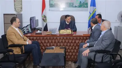 محافظ دمياط يعقد اجتماعاً طارئاً بكفر البطيخ ويوجه بحصر احتياجات القرى فوراً