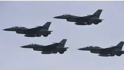 غارات باكستانية تستهدف ولايات شرقي أفغانستان وسط توترات دبلوماسية