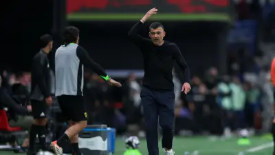 كونسيساو يسخر من صحفي: كنا أفضل من الهلال بعشرة لاعبين في الكلاسيكو