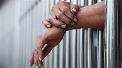 ضبط موظف وعاطل بتهمة ترويج عملات مزيفة في السوق السوداء بالجيزة