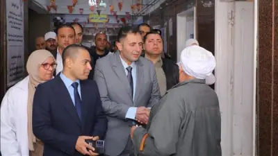 محافظ دمياط يقود جولة مفاجئة لمستشفى الزرقا المركزي لفحص جودة الخدمات الصحية