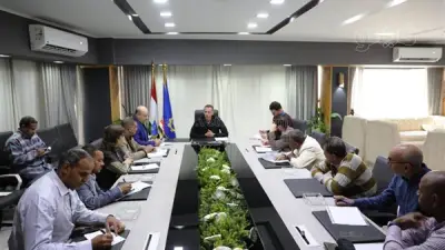 محافظ أسوان يعلن خطة محكمة لتأمين السلع وضبط الأسواق خلال شهر رمضان