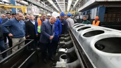 وزير النقل يتفقد ورش إيرماس لصيانة جرارات السكك الحديدية ويؤكد على التطوير